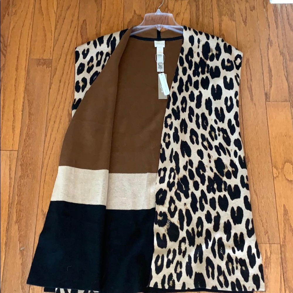 Chico’s reversible cheetah/color block knit vest